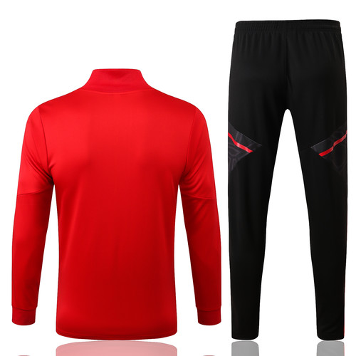 Մանչեսթեր Յունայթեդի 2022/23 կարմիր սպորտային համազգեստ