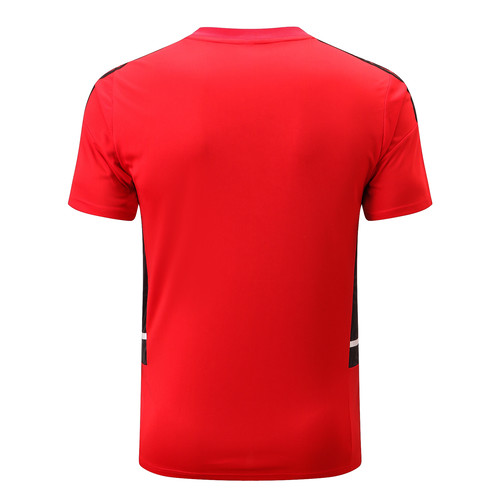 Բավարիայի 2022/23 մրցաշրջանի կարմիր շապիկ