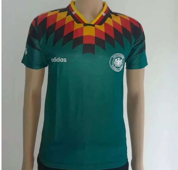 Գերմանիայի 1994 մրցաշրջանի ռետրո մարզաշապիկ