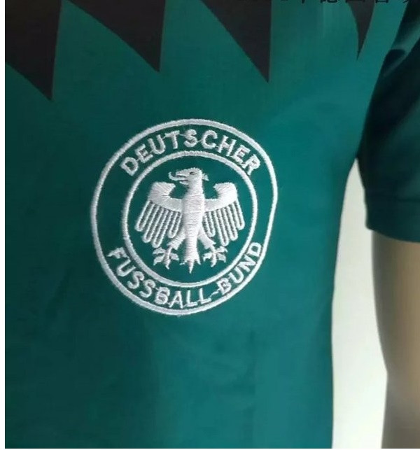 Գերմանիայի 1994 մրցաշրջանի ռետրո մարզաշապիկ