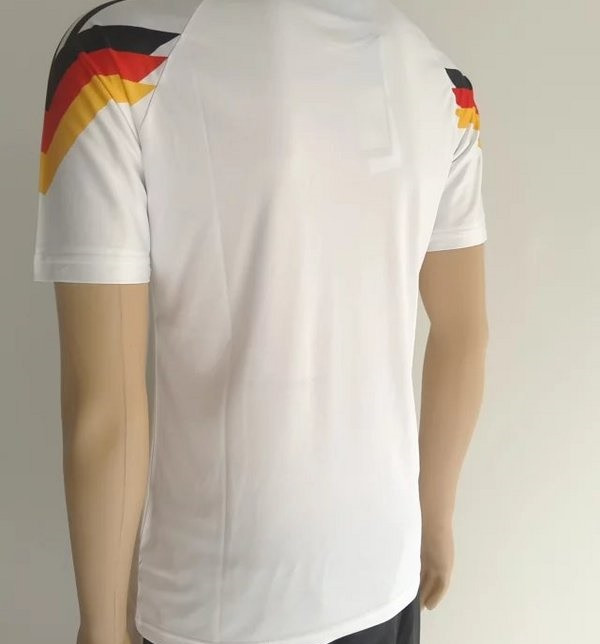 Գերմանիայի 1990 մրցաշրջանի ռետրո մարզաշապիկ