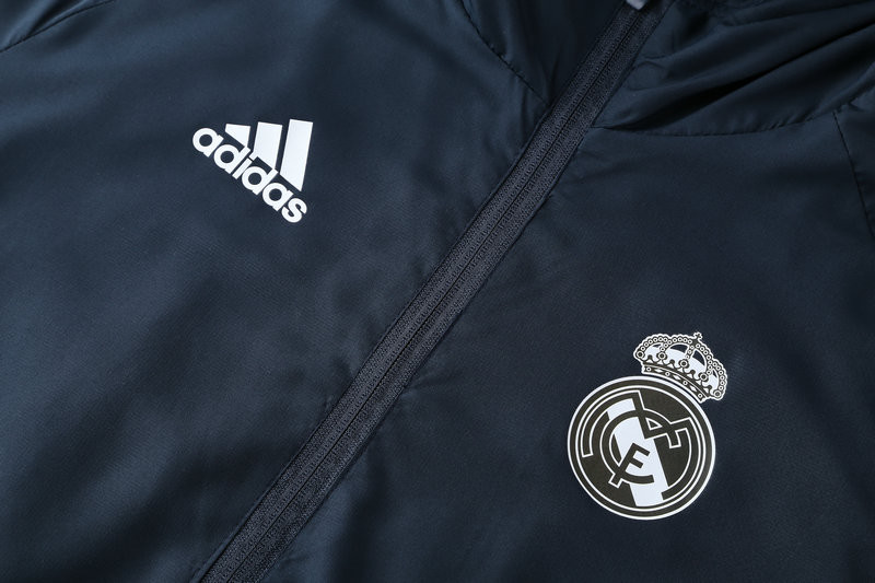 Ռեալ Մադրիդի սև բաճկոն