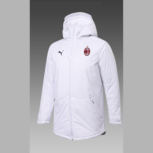 Միլանի սպիտակ բաճկոն